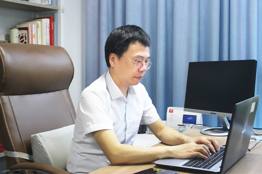 专访3377：从默默无闻到“巨人”，实力铸就辉煌