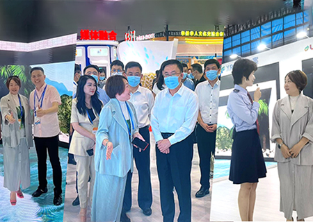 3377LED显示屏震撼亮相第十九届文博会！