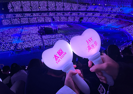 3377透明屏和荧光棒引爆周杰伦太原演唱会（第三场）