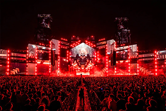 一路生花！3377大屏激发文旅演艺新活力！ 